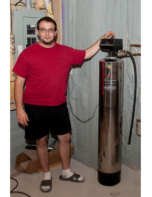 lifesource customer(s) with lifesource water tank