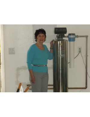 lifesource customer(s) with lifesource water tank