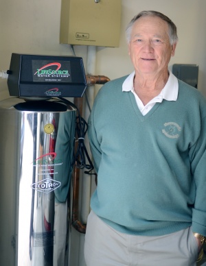 lifesource customer(s) with lifesource water tank