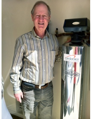 lifesource customer(s) with lifesource water tank