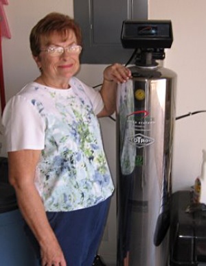 lifesource customer(s) with lifesource water tank