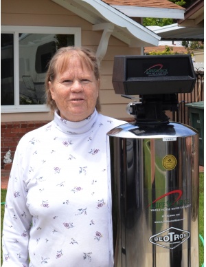 lifesource customer(s) with lifesource water tank