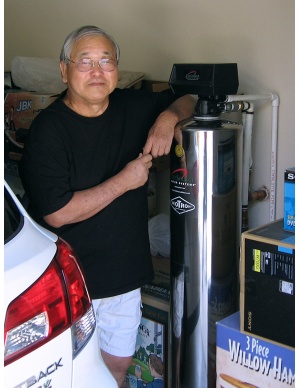 lifesource customer(s) with lifesource water tank