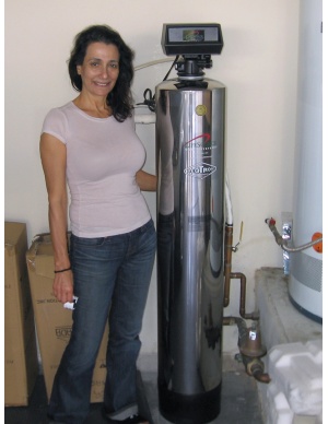 lifesource customer(s) with lifesource water tank