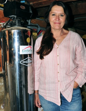 lifesource customer(s) with lifesource water tank