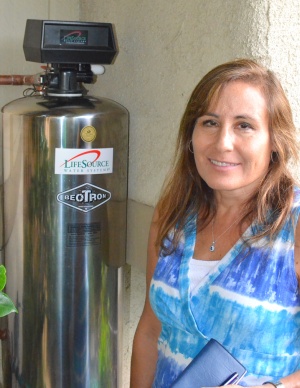 lifesource customer(s) with lifesource water tank