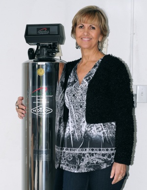 lifesource customer(s) with lifesource water tank