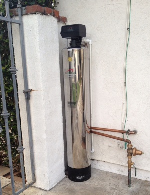 lifesource customer(s) with lifesource water tank