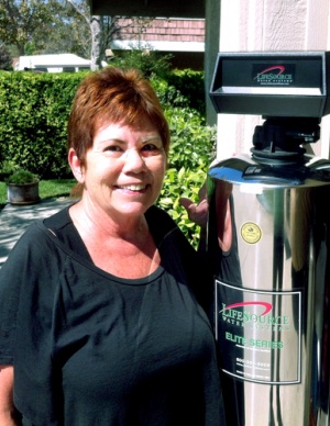 lifesource customer(s) with lifesource water tank