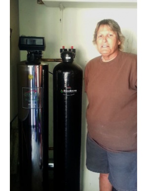 lifesource customer(s) with lifesource water tank