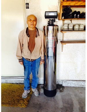 lifesource customer(s) with lifesource water tank