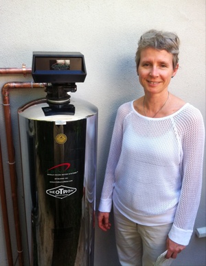 lifesource customer(s) with lifesource water tank