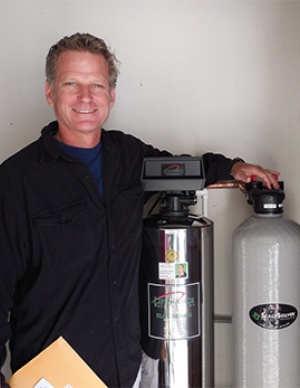 lifesource customer(s) with lifesource water tank