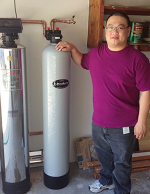 lifesource customer(s) with lifesource water tank