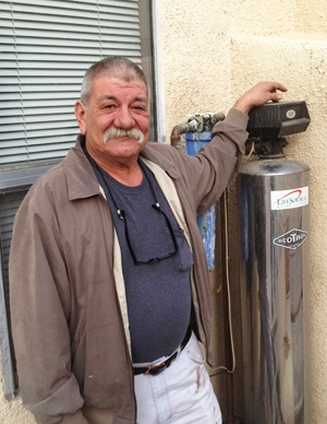 lifesource customer(s) with lifesource water tank