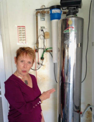 lifesource customer(s) with lifesource water tank