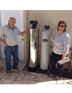 lifesource customer(s) with lifesource water tank