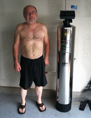 lifesource customer(s) with lifesource water tank