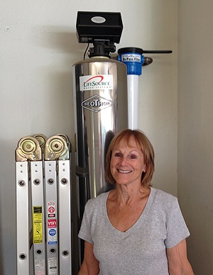 lifesource customer(s) with lifesource water tank