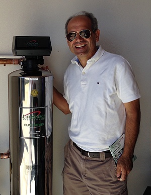 lifesource customer(s) with lifesource water tank