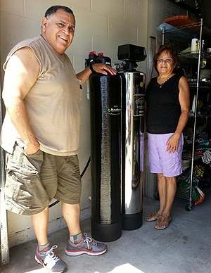 lifesource customer(s) with lifesource water tank