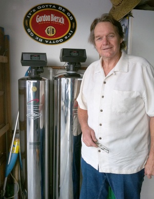 lifesource customer(s) with lifesource water tank