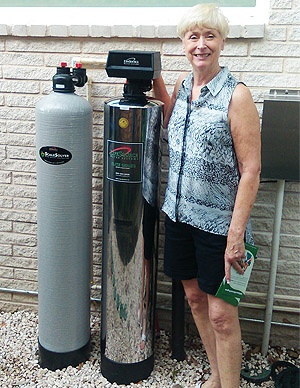 lifesource customer(s) with lifesource water tank