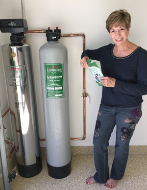 lifesource customer(s) with lifesource water tank