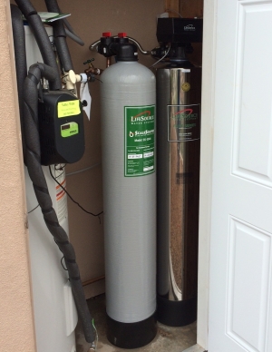 lifesource customer(s) with lifesource water tank