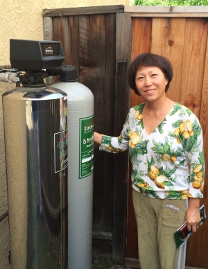 lifesource customer(s) with lifesource water tank