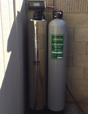 lifesource customer(s) with lifesource water tank