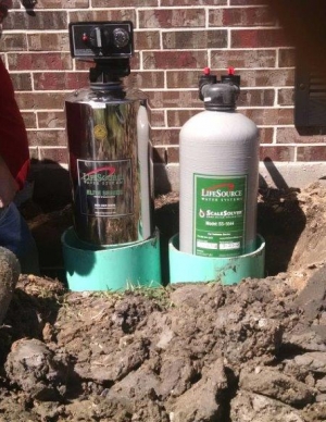 lifesource customer(s) with lifesource water tank