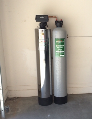 lifesource customer(s) with lifesource water tank