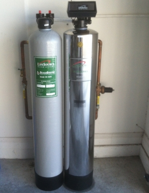 lifesource customer(s) with lifesource water tank