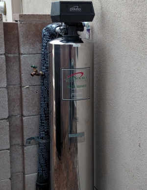 lifesource customer(s) with lifesource water tank