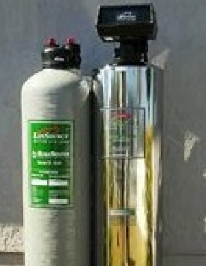 lifesource customer(s) with lifesource water tank