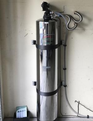 lifesource customer(s) with lifesource water tank