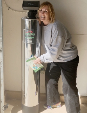 lifesource customer(s) with lifesource water tank
