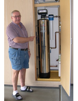 lifesource customer(s) with lifesource water tank