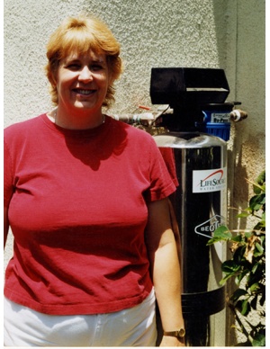 lifesource customer(s) with lifesource water tank