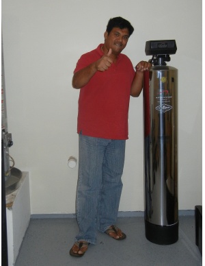 lifesource customer(s) with lifesource water tank